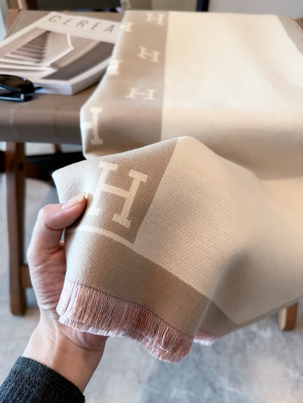 ブランドマフラー角部分ディテール